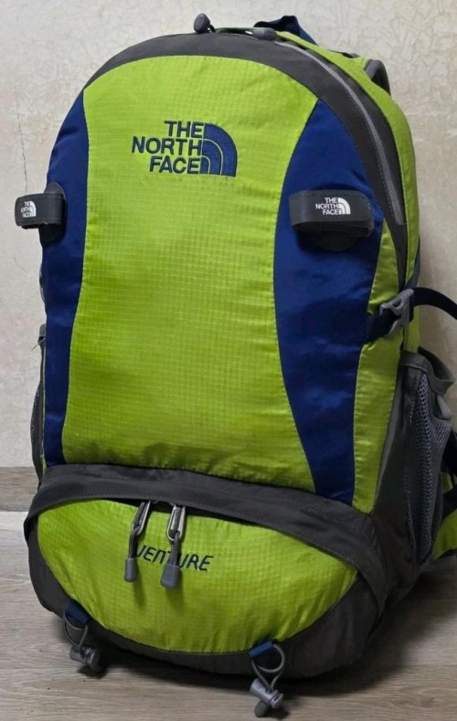 노스페이스 VENTURE 등산배낭 여행캠핑백팩 30L