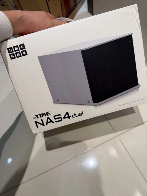 ipTIME NAS4 dual 네트워크 저장 장치