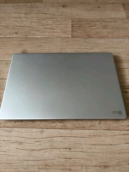 LG울트라PC 15U370 노트북