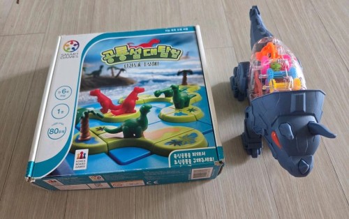 공룡성대탐험 보드게임 + LED 공룡 장난감