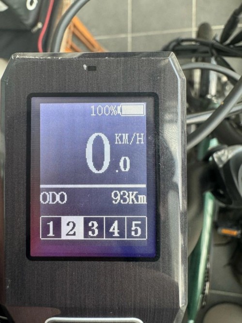 그루 E4T 23년식 전기자전거 판매 | 주행거리 93km | 거의 새거