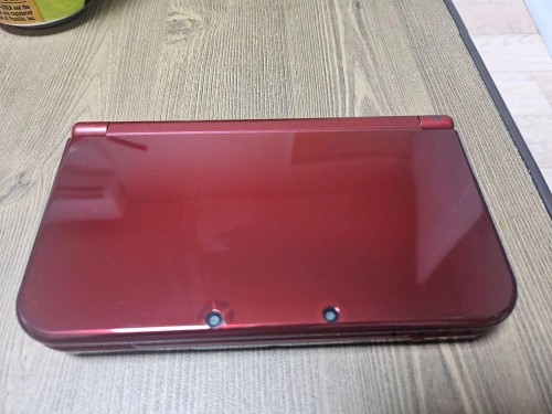 닌텐도 뉴 3DS XL 레드 팝니다
