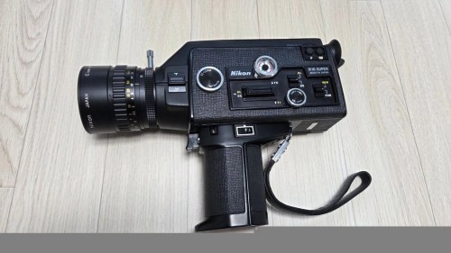 니콘 R10 슈퍼8 8mm 필름 카메라, 영사기