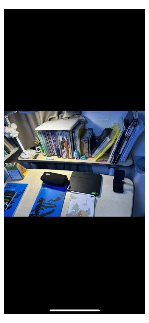 니스툴그로우(Nistulgrow) 높이조절 책상+의자 판매합니다.