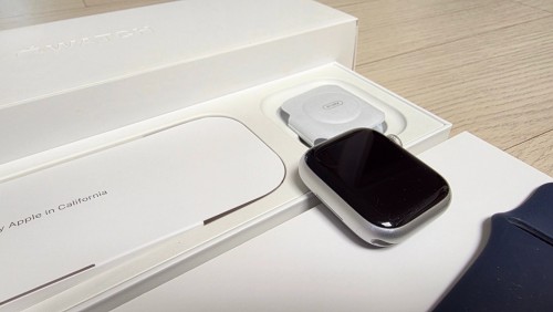 애플워치9 41mm 실버 GPS 판매합니다.