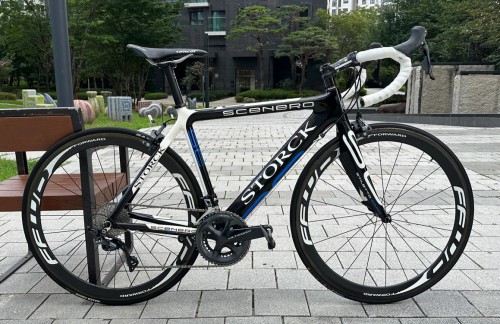 스토크(Storck) Scenero 카본 로드자전거 / 울테그라 R8000 / 카본휠 / 상태 최상