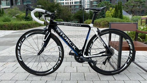 스토크(Storck) Scenero 카본 로드자전거 / 울테그라 R8000 / 카본휠 / 상태 최상